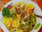 bubur-cianjur-dengan-kuah-kuning.jpg