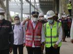budi-karya-sumadi-saat-meninjau-stasiun-kereta-cepat-jakarta-bandung.jpg