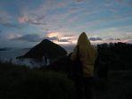 bukit-cinta-labuan-bajo.jpg