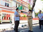 bupati-anas-saat-meninjau-kantor-pt-pos-indonesia-banyuwangi-yang-akan-dijadikan-wisata-heritage.jpg