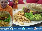 burger-pedas-the-grinch-burger-ukuran-jumbo-di-swiss-belinn-manyar-surabaya.jpg