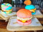 burger-warna-menjadi-salah-satu-andalan-di-doodle-burger-yogyakarta_20180312_103344.jpg