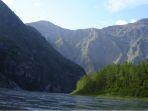 cagar-alam-taman-nasional-nahanni-di-dehcho-northwest-territories-kanada.jpg