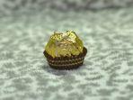 cokelat-berlapis-emas.jpg