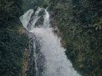 Jelajah Wisata Gunung di Bogor, Cek HTM, Jam Buka dan Panduan Rute Menuju Curug Ciherang