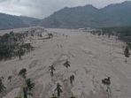 dampak-erupsi-gunung-semeru-di-desa-sumberwuluh.jpg