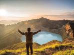 10 Tempat Wisata Dunia dengan Keajaiban Alam Menakjubkan, Termasuk Danau 3 Warna Kelimutu di NTT