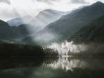 deretan-danau-paling-berbahaya-di-dunia.jpg