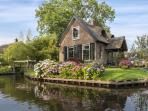 desa-giethoorn-belanda_20161101_115733.jpg