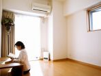 desain-minimalis-rumah-di-jepang_20180113_153417.jpg