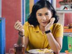 dian-sastro-di-film-aruna-dan-lidahnya_20181001_101230.jpg