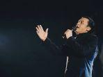 didi-kempot-nyanyi.jpg