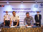 direktur-utama-kai-didiek-hartantyo-dan-direktur-utama-transjakarta-m-yana-aditya.jpg