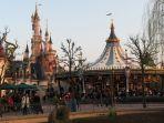 disneyland-resort-paris.jpg