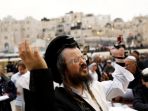 doa-meminta-hujan-di-israel_20171229_104651.jpg