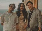 donna-harun-diapit-dua-putranya-ricky-harun-kiri-dan-jeje-soekarno-kanan.jpg