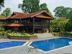 fasilitas-kolam-renang-di-reddoorz-premium-lido-sukabumi.jpg