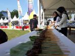 festival-sajian-sate-terbanyak-di-kabupaten-kaur-bengkulu_20180731_154914.jpg