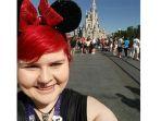fiona-melbul-saat-liburan-ke-disneyland.jpg