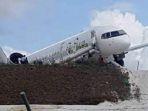 fly-jamaica-airways-yang-jatuh-sebelum-lepas-landas-di-guyana-airport.jpg