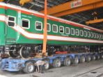 gerbong-kereta-api-pesanan_20170613_090125.jpg