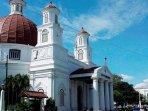 gereja-di-kota-lama-semarang.jpg