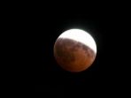 gerhana-bulan-sebagian_20170807_195840.jpg