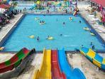 golden-lake-waterpark.jpg