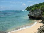 green-bowl-beach-pantai-tersembunyi-di-bali.jpg
