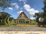 hiasan-di-depan-balai-kota-solo.jpg