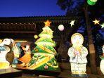 hiasan-pohon-natal-di-kuil-jogyesa-korea-selatan.jpg