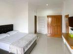 hotel-lucky-21-syariah-redpartner.jpg