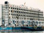 hotel-terapung-pertama-di-dunia.jpg