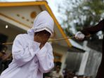 hukuman-cambuk-di-aceh_20170228_104828.jpg