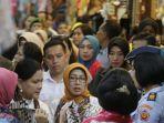 ibu-negara-iriana-jokowi-berbelanja-pakaian-batik-di-pasar-beringharjo.jpg