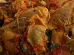 ilustrasi-ayam-woku-kuliner-khas-manado.jpg