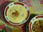 ilustrasi-bakmi-jawa-rebus-dan-goreng-di-warung-bakmi-jawa-pak-geno.jpg