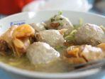ilustrasi-bakso-enak-di-medan-kuliner-malam.jpg