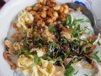 7 Bubur Ayam Enak di Solo untuk Sarapan, Ada Bubur Ayam Sekawan yang Populer