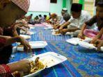 ilustrasi-buka-bersama-bukber.jpg