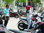 ilustrasi-juru-parkir_20160812_192446.jpg