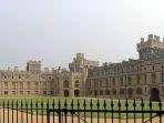 ilustrasi-kastil-windsor-yang-berada-di-windsor-berkshire-inggris.jpg