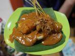 ilustrasi-menikmati-sate-padang-enak-di-jakarta-pusat-yang-cocok-buat-makan-malam.jpg