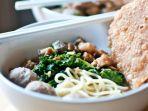 ilustrasi-mi-ayam-untuk-menu-makan-siang.jpg