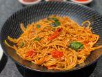 ilustrasi-mi-goreng-enak-untuk-makan-malam.jpg
