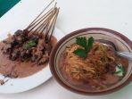 ilustrasi-mi-ongklok-dan-sate-sapi.jpg