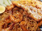 ilustrasi-olahan-mi-goreng-kari-udang-untuk-sahur-dan-buka-puasa.jpg