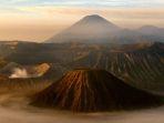 ilustrasi-pemandangan-gunung-bromo.jpg