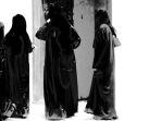 ilustrasi-perempuan-muslim-memakai-abaya-1.jpg
