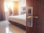 ilustrasi-pintu-kamar-hotel_20180915_104051.jpg